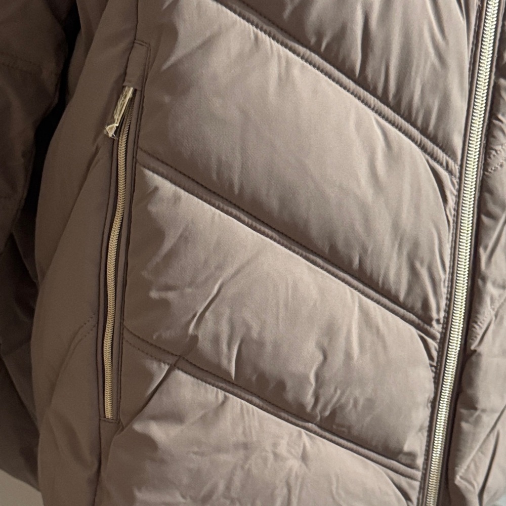 Michael Kors Quilted Puffer Jacket Taupe - Picture 7 of 8